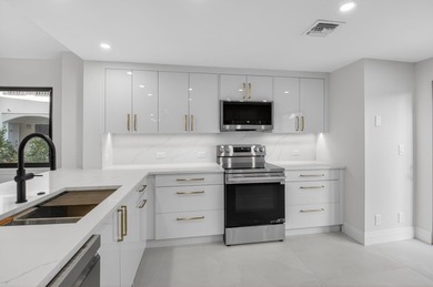 Beach Condo For Sale in Delray Beach, Florida