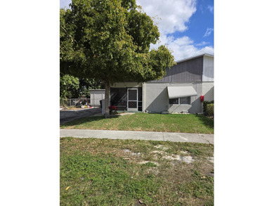 Beach Condo For Sale in West Palm Beach, Florida