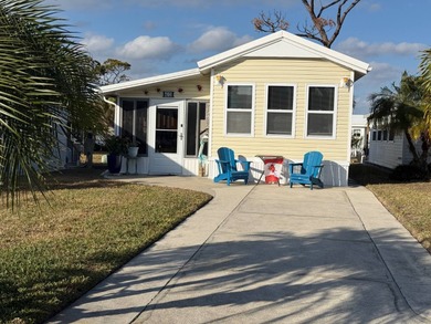 Beach Home For Sale in Nokomis, Florida
