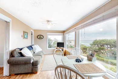 Beach Condo For Sale in Lincoln City, Oregon