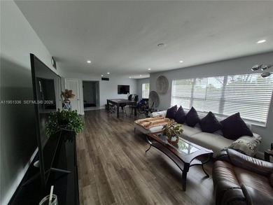 Beach Condo For Sale in Lauderhill, Florida