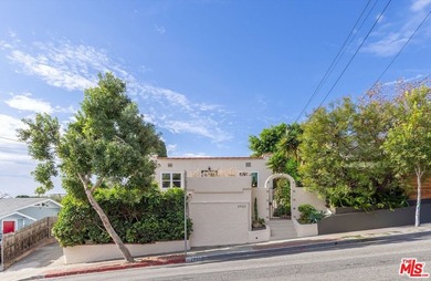 Beach Home For Sale in Santa Monica, California