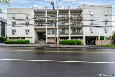 Beach Condo For Sale in Stamford, Connecticut