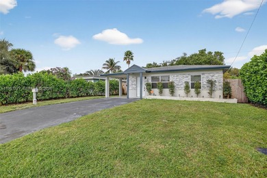 Beach Home For Sale in Oakland Park, Florida