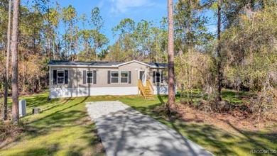 Beach Home For Sale in Crystal River, Florida