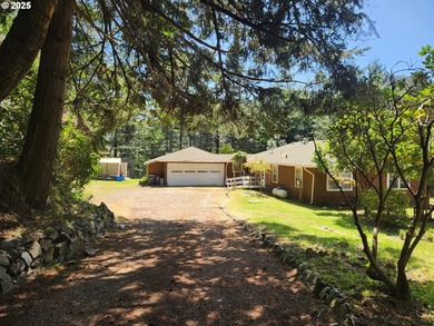 Beach Home For Sale in Gold Beach, Oregon