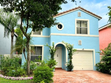 Beach Home For Sale in West Palm Beach, Florida