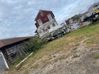 Beach Home Off Market in Jamaica, New York