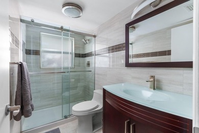 Beach Condo For Sale in Pompano Beach, Florida