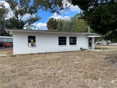 Beach Home Sale Pending in Homosassa, Florida
