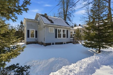 Beach Home For Sale in Saco, Maine