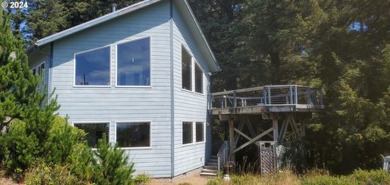 Beach Home For Sale in Port Orford, Oregon