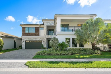 Beach Home For Sale in Boca Raton, Florida