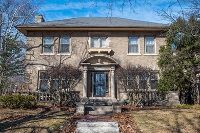 Beach Home For Sale in Shorewood, Wisconsin