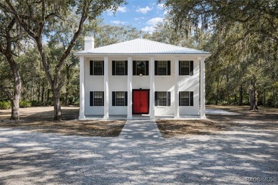 Beach Home For Sale in Crystal River, Florida