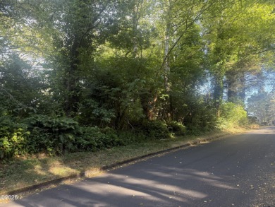 Beach Lot For Sale in Lincoln City, Oregon