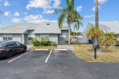 Beach Townhome/Townhouse For Sale in Pompano Beach, Florida