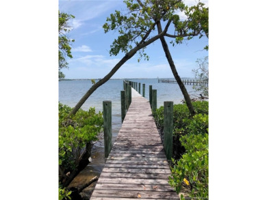 Beach Lot For Sale in Sewalls Point, Florida