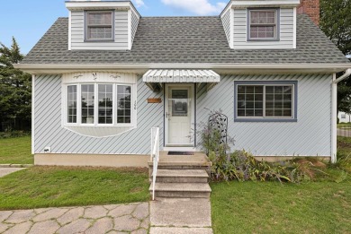 Beach Home For Sale in Villas, New Jersey