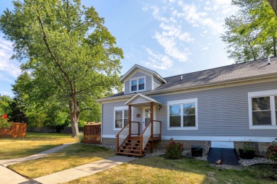 Beach Condo For Sale in South Haven, Michigan