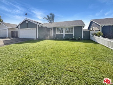 Beach Home For Sale in Huntington Beach, California