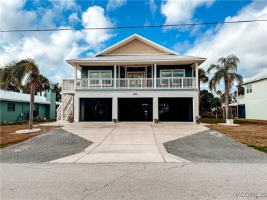 Beach Home For Sale in Crystal River, Florida