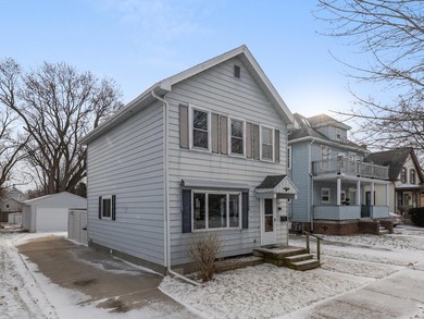 Beach Home For Sale in Sheboygan, Wisconsin