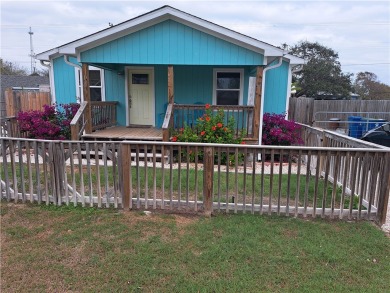 Beach Home For Sale in Rockport, Texas