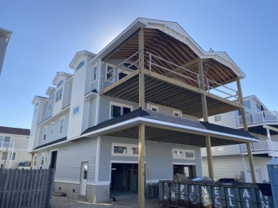 Beach Townhome/Townhouse For Sale in Sea Isle City, New Jersey