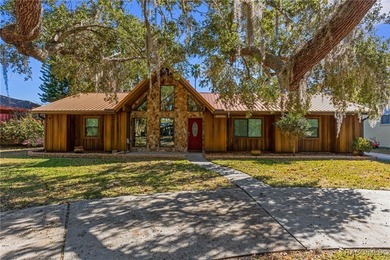 Beach Home For Sale in Homosassa, Florida