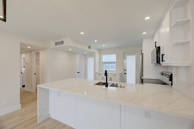 Beach Condo For Sale in Pompano Beach, Florida