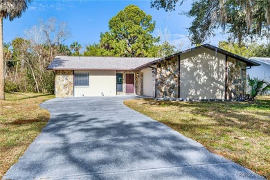 Beach Home For Sale in Homosassa, Florida