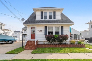Beach Townhome/Townhouse For Sale in North Wildwood, New Jersey