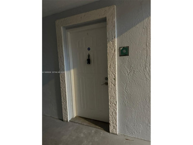 Beach Condo For Sale in Cutler Bay, Florida