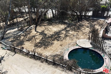 Beach Lot For Sale in Pacific Palisades, California