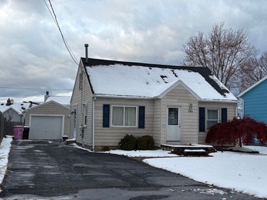 Beach Home Sale Pending in Rochester, New York