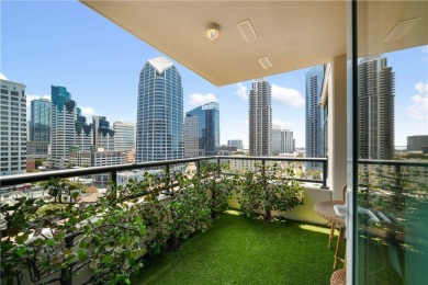 Beach Condo For Sale in San Diego, California