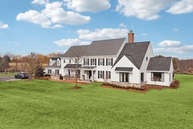 Beach Home For Sale in Mequon, Wisconsin