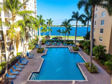 Beach Condo For Sale in West Palm Beach, Florida