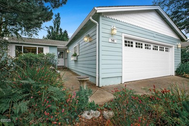 Beach Home For Sale in Waldport, Oregon