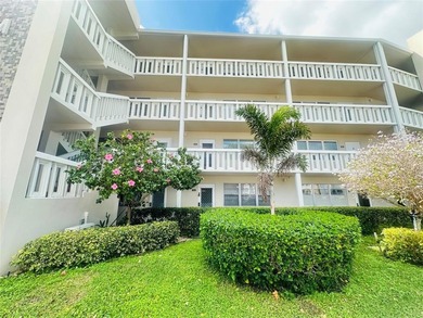 Beach Condo For Sale in Deerfield Beach, Florida
