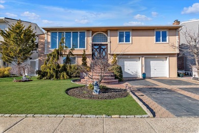 Beach Home For Sale in Lido Beach, New York