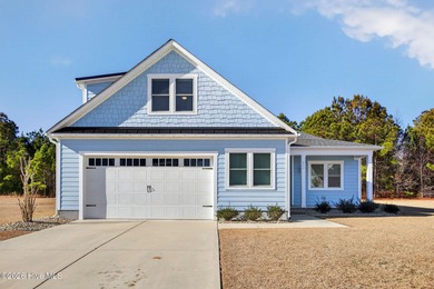 Beach Home For Sale in Holly Ridge, North Carolina