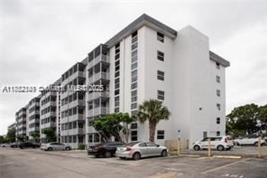 Beach Condo For Sale in North Miami Beach, Florida