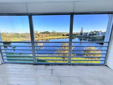 Beach Condo For Sale in Boca Raton, Florida