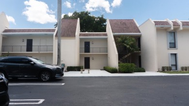 Beach Condo For Sale in West Palm Beach, Florida