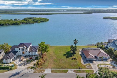 Beach Lot For Sale in Marco Island, Florida
