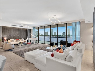 Beach Condo For Sale in Aventura, Florida