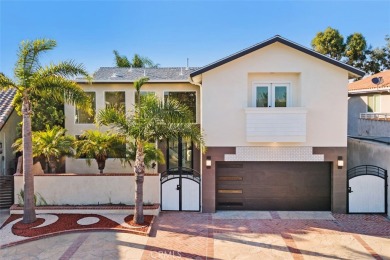 Beach Home For Sale in Huntington Beach, California