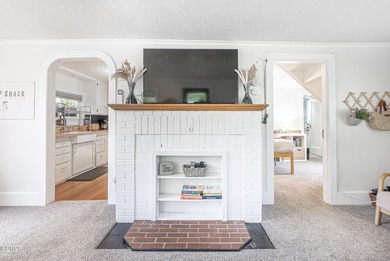 Beach Home For Sale in Lincoln City, Oregon